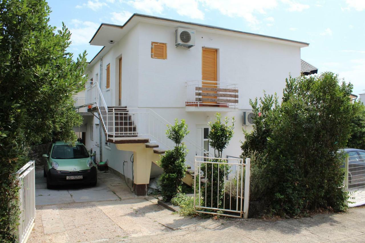 Jan 6 Apartment Selce Luaran gambar